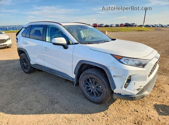 2T3R1RFV0MW156052 2021 TOYOTA RAV4 White Przód prawy