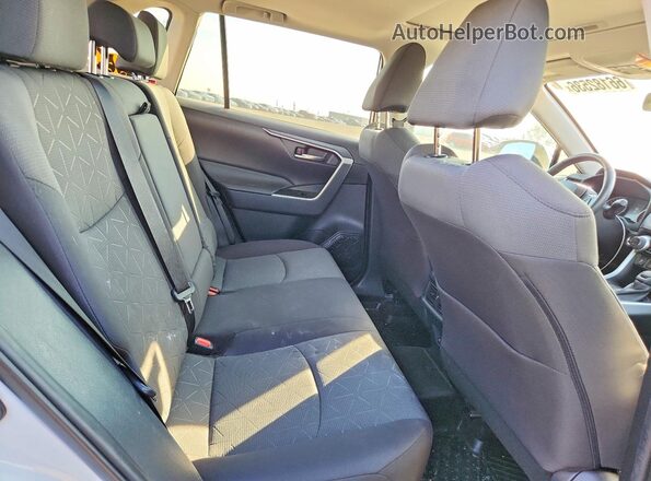 2T3R1RFV0MW156052 2021 TOYOTA RAV4 White Widok wnętrza z tyłu