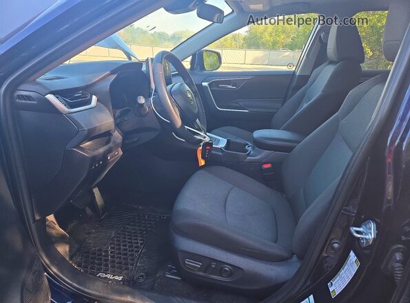 2T3R1RFV4SW499802 2025 TOYOTA RAV4 Синий Вид салона спереди