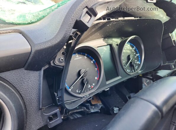 2T3RFREV5JW822109 2018 TOYOTA RAV4 Burgundy Widok zestawu wskaźników
