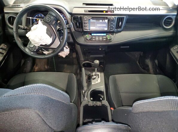 2T3RFREV7HW542377 2017 TOYOTA RAV4 Серебряный Вид панели приборов