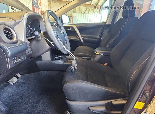 2T3RFREV7JW748126 2018 TOYOTA RAV4 Burgundy Вид салону спереду