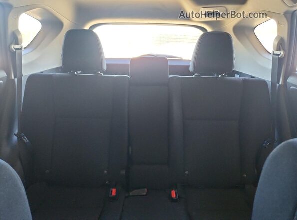 2T3RFREV7JW748126 2018 TOYOTA RAV4 Burgundy Вид задніх сидінь