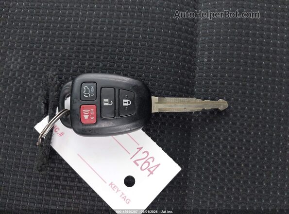 2T3RFREVXGW491682 2016 TOYOTA RAV4 Blue Առջևի վահանակի տեսք