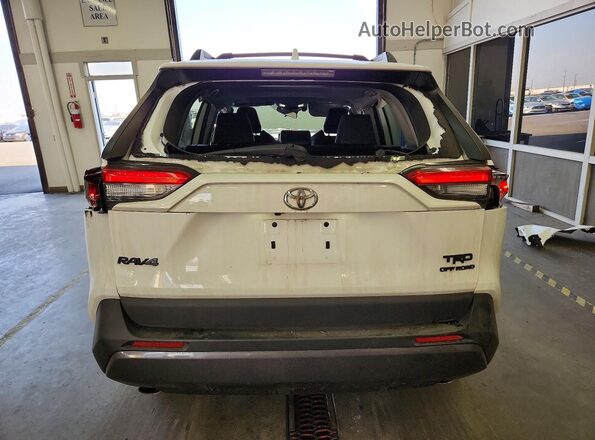 2T3S1RFV3NW260554 2022 TOYOTA RAV4 White Вид ззаду
