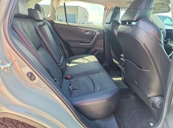 2T3S1RFV8MW213972 2021 TOYOTA RAV4 Зеленый Вид задних сидений