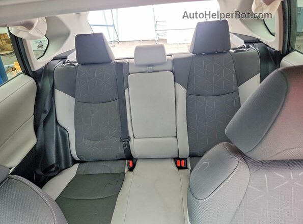 2T3W1RFV0NC174802 2022 TOYOTA RAV4 Gray Vista de los asientos traseros