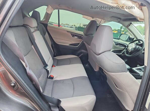 2T3W1RFV0NC174802 2022 TOYOTA RAV4 Gray Vista interior trasera