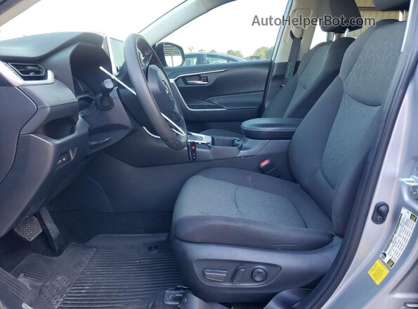 2T3W1RFV0PW257700 2023 TOYOTA RAV4 Silver წინა სალონის ხედი
