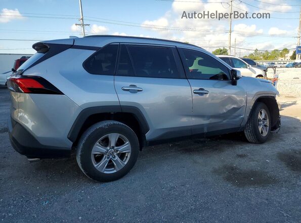 2T3W1RFV0PW257700 2023 TOYOTA RAV4 Silver უკანა მარჯვენა