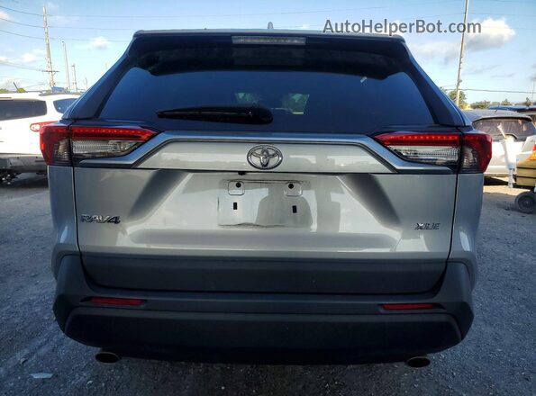2T3W1RFV0PW257700 2023 TOYOTA RAV4 Silver უკანა ხედი