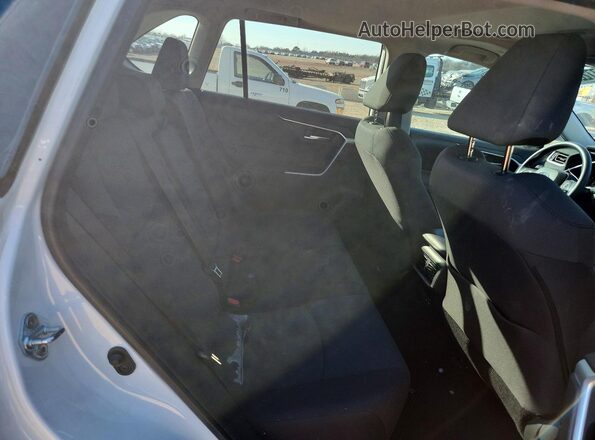 2T3W1RFV0RW315436 2024 TOYOTA RAV4 Белый Вид задней части салона