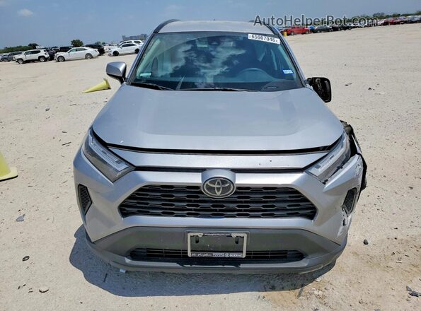 2T3W1RFV0RW337338 2024 TOYOTA RAV4 Серый Вид спереди