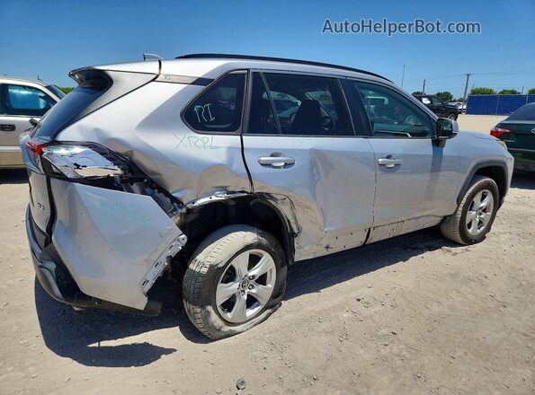 2T3W1RFV4LC068981 2020 TOYOTA RAV4 Серебряный Задняя правая четверть