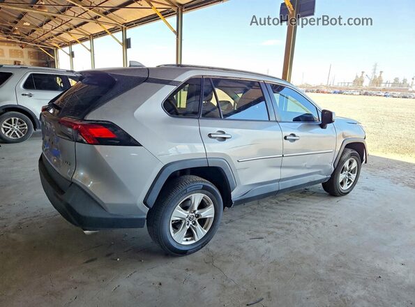 2T3W1RFV4MC128629 2021 TOYOTA RAV4 Gray უკანა მარჯვენა