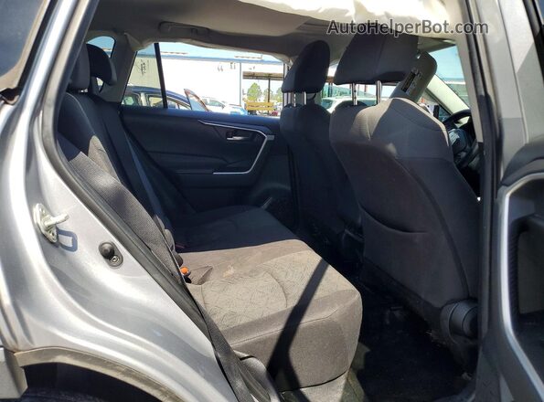 2T3W1RFV4MW166604 2021 TOYOTA RAV4 Silver Rear interior view