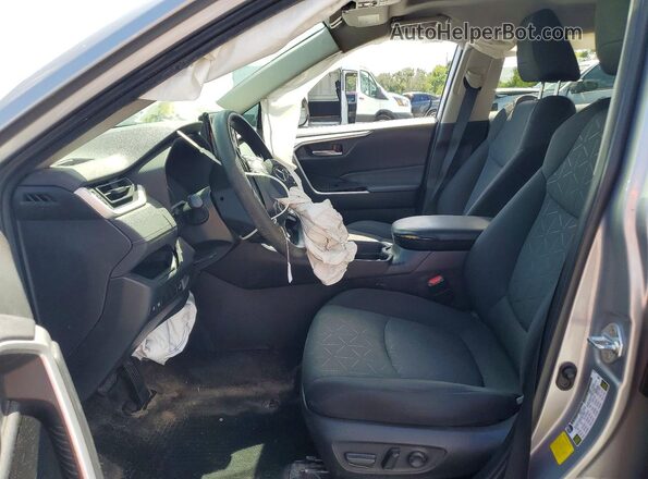 2T3W1RFV4MW166604 2021 TOYOTA RAV4 Silver Front interior view