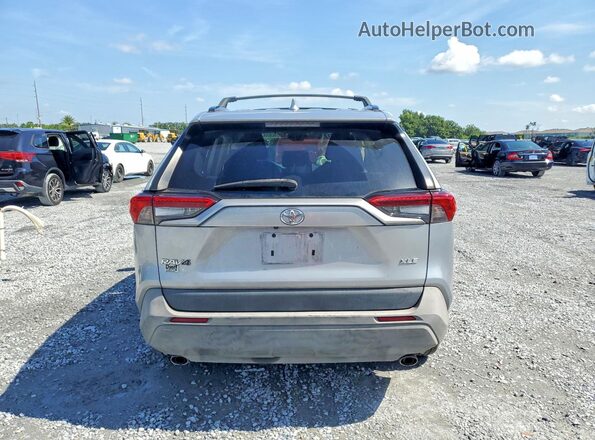 2T3W1RFV4MW166604 2021 TOYOTA RAV4 Silver Rear view