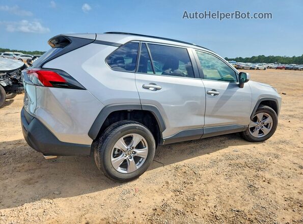 2T3W1RFV4NW215673 2022 TOYOTA RAV4 Silver Rear right
