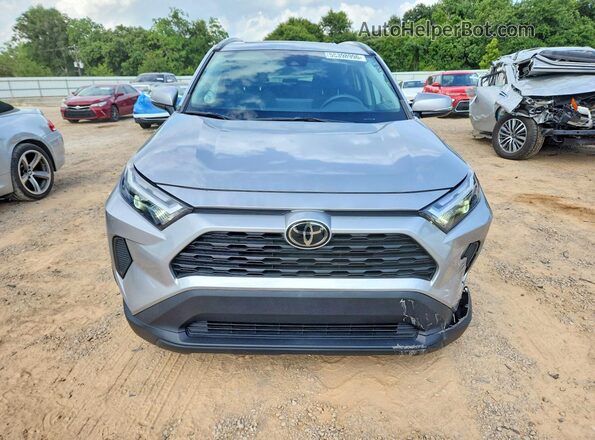 2T3W1RFV4NW215673 2022 TOYOTA RAV4 Silver Front view