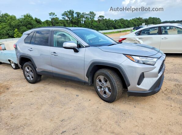 2T3W1RFV4NW215673 2022 TOYOTA RAV4 Silver Front right