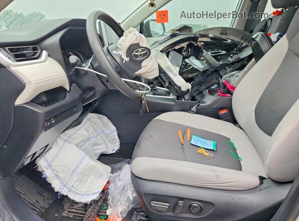 2T3W1RFV8RC303214 2024 TOYOTA RAV4 Серый Вид салона спереди
