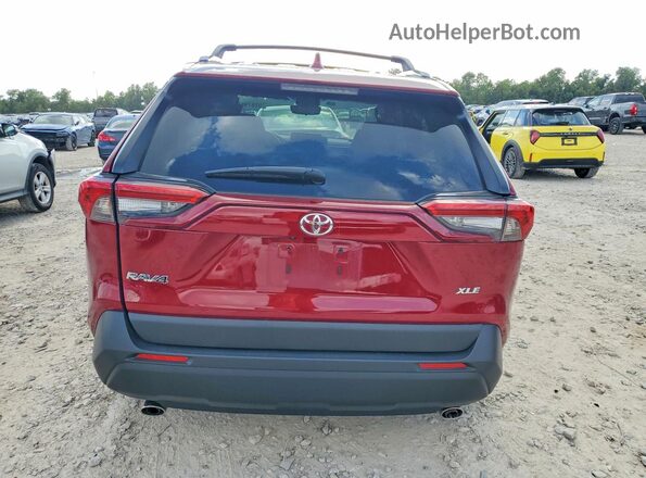 2T3W1RFV8RW330346 2024 TOYOTA RAV4 Red Հետևի տեսք
