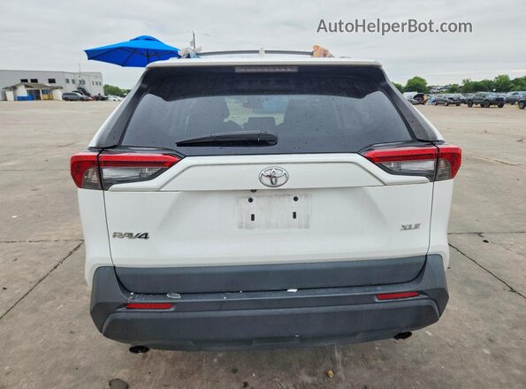 2T3W1RFVXMC149422 2021 TOYOTA RAV4 White უკანა ხედი