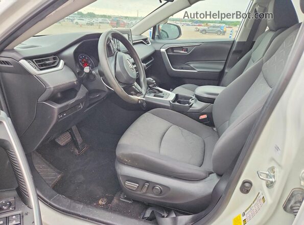 2T3W1RFVXMC149422 2021 TOYOTA RAV4 White წინა სალონის ხედი