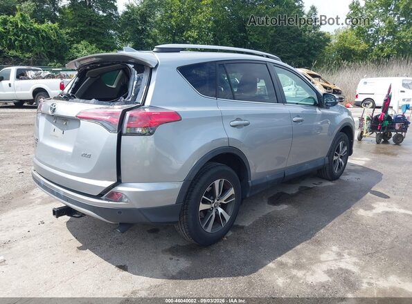 2T3WFREV9JW485852 2018 TOYOTA RAV4 Silver Rear right