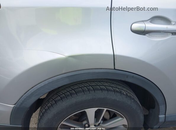 2T3WFREV9JW485852 2018 TOYOTA RAV4 Silver 