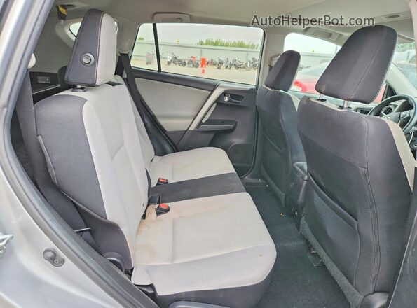 2T3WFREVXGW260848 2016 TOYOTA RAV4 Серебряный Вид задней части салона