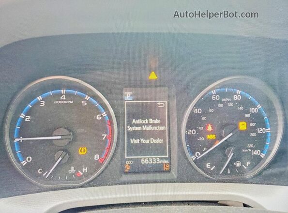 2T3WFREVXJW426342 2018 TOYOTA RAV4 Серебряный Вид щитка приборов