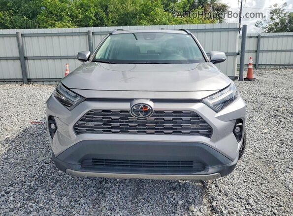 2T3Y1RFV4PC231594 2023 TOYOTA RAV4 Silver Front view