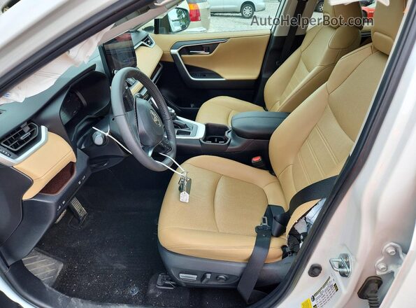 2T3Y1RFV9RW333538 2024 TOYOTA RAV4 White Вид салону спереду