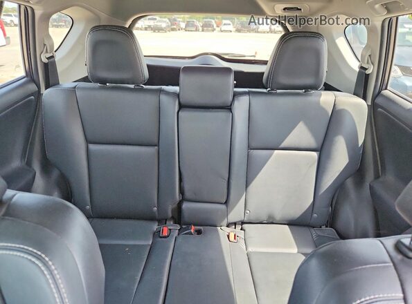 2T3YFREV0GW278106 2016 TOYOTA RAV4 Gray Вид задніх сидінь