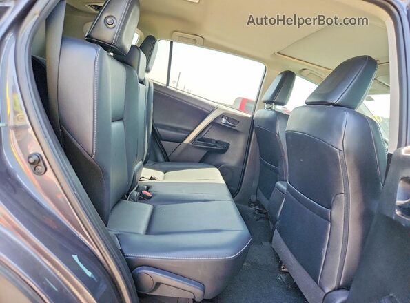 2T3YFREV0GW278106 2016 TOYOTA RAV4 Gray Вид задньої частини салону