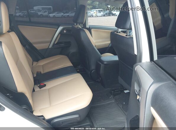 2T3YFREV6JW443860 2018 TOYOTA RAV4 White Vista de la etiqueta del VIN