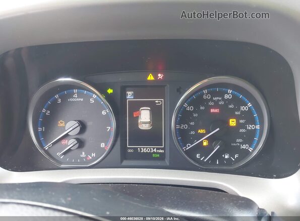 2T3YFREV6JW443860 2018 TOYOTA RAV4 White Vista de los asientos traseros