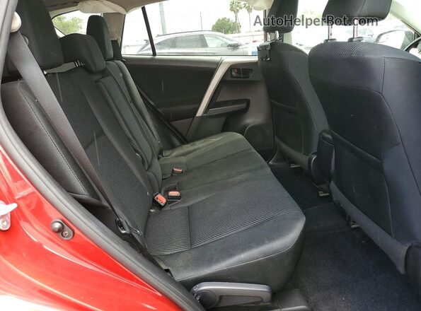 2T3ZFREV7HW333737 2017 TOYOTA RAV4 Red Սալոնի հետևի տեսք