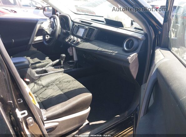 2T3ZFREV8JW435067 2018 TOYOTA RAV4 Черный Вид салона спереди