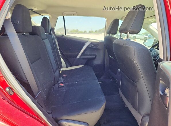 2T3ZFREV9JW489025 2018 TOYOTA RAV4 Красный Вид задних сидений