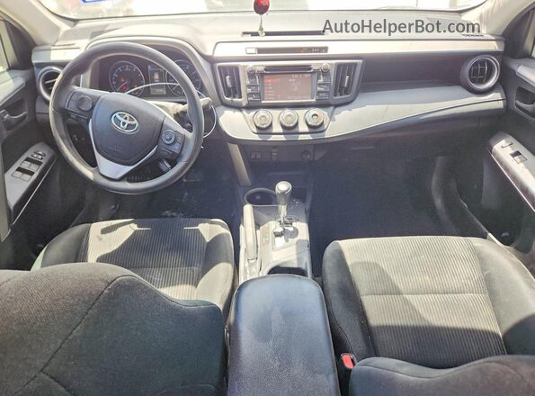 2T3ZFREV9JW489025 2018 TOYOTA RAV4 Красный Вид панели приборов