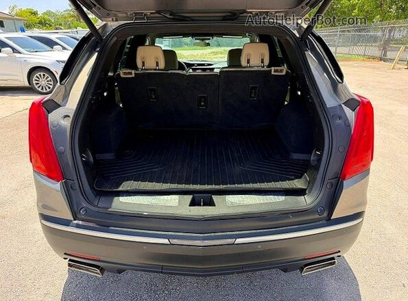 1GYKNARS2HZ240947 2017 CADILLAC XT5 Gold წინა სალონის ხედი
