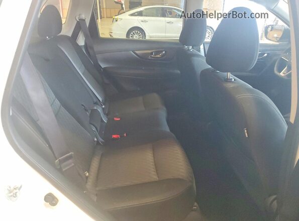 KNMAT2MV8HP522164 2017 NISSAN ROGUE White Շարժիչի բաժամունքի տեսք