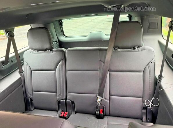 1GNS6DRDXSR318590 2025 CHEVROLET SUBURBAN Серый Вид задней части салона
