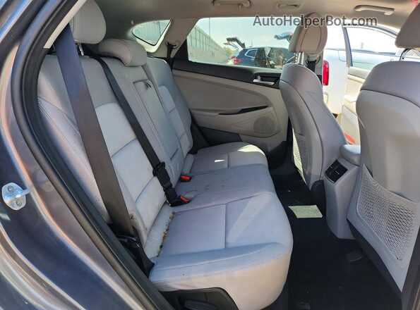 KM8J33A27JU837251 2018 HYUNDAI TUCSON Gray Вид підкапотного простору