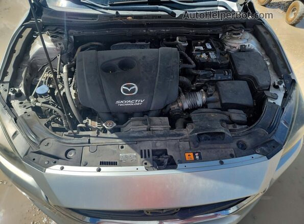 3MZBN1V35JM205845 2018 MAZDA 3 Серебряный Вид подкапотного пространства