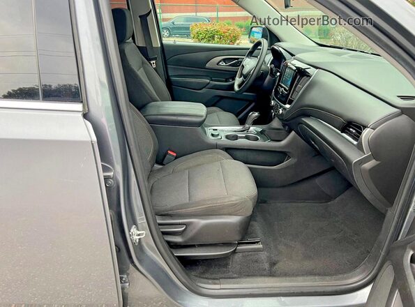1GNEVFKW2JJ166728 2018 CHEVROLET TRAVERSE Gray უკანა ხედი