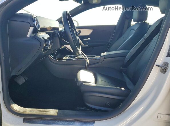 W1K5J4GB5SN522605 2025 MERCEDES-BENZ CLA-CLASS Белый Вид панели приборов